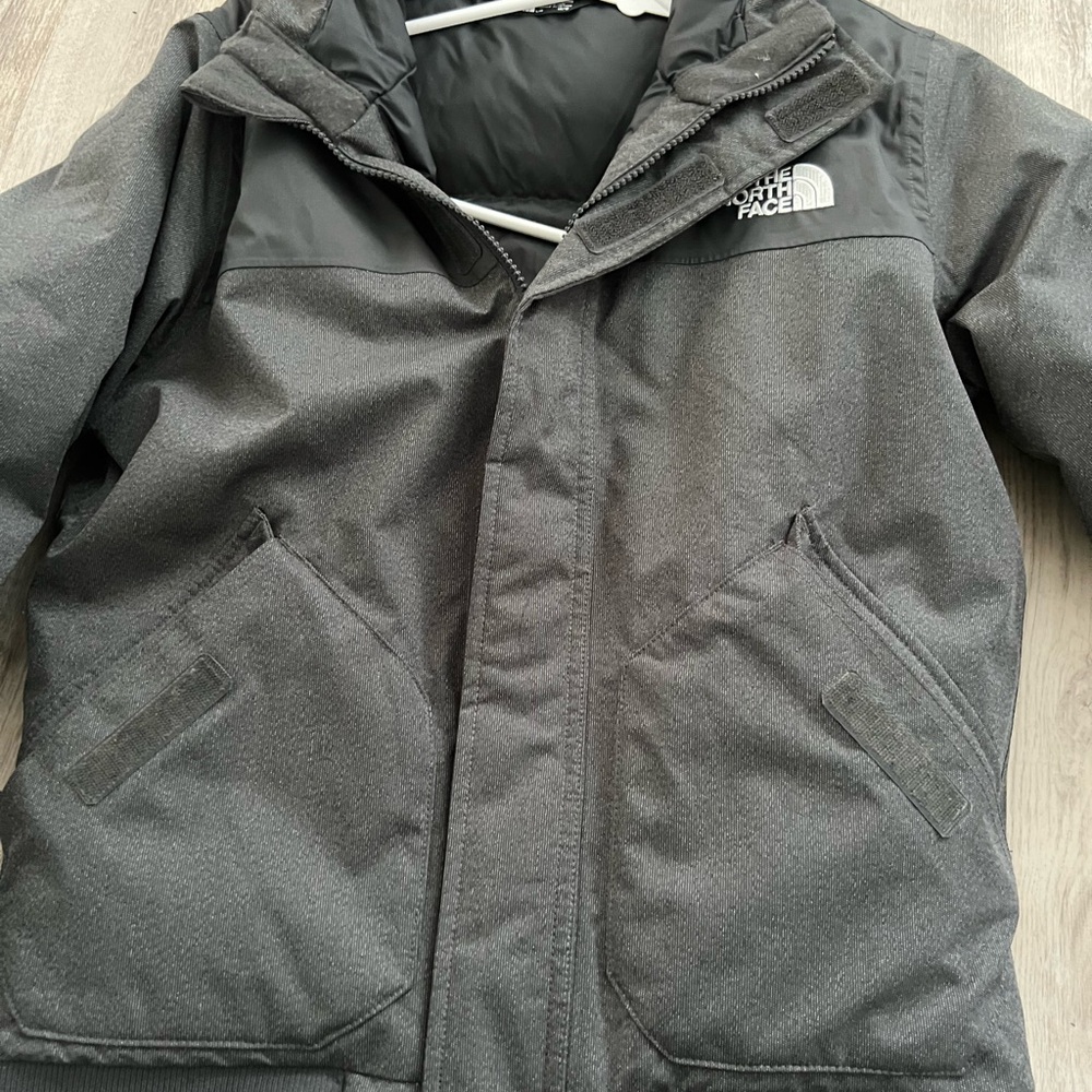 Boys North Face 14/16 Dryvent 600 winter coat